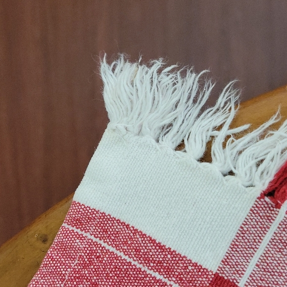 Vintage Red Retro Place Mats/Napkins Set of 4 - Picture 3 of 4